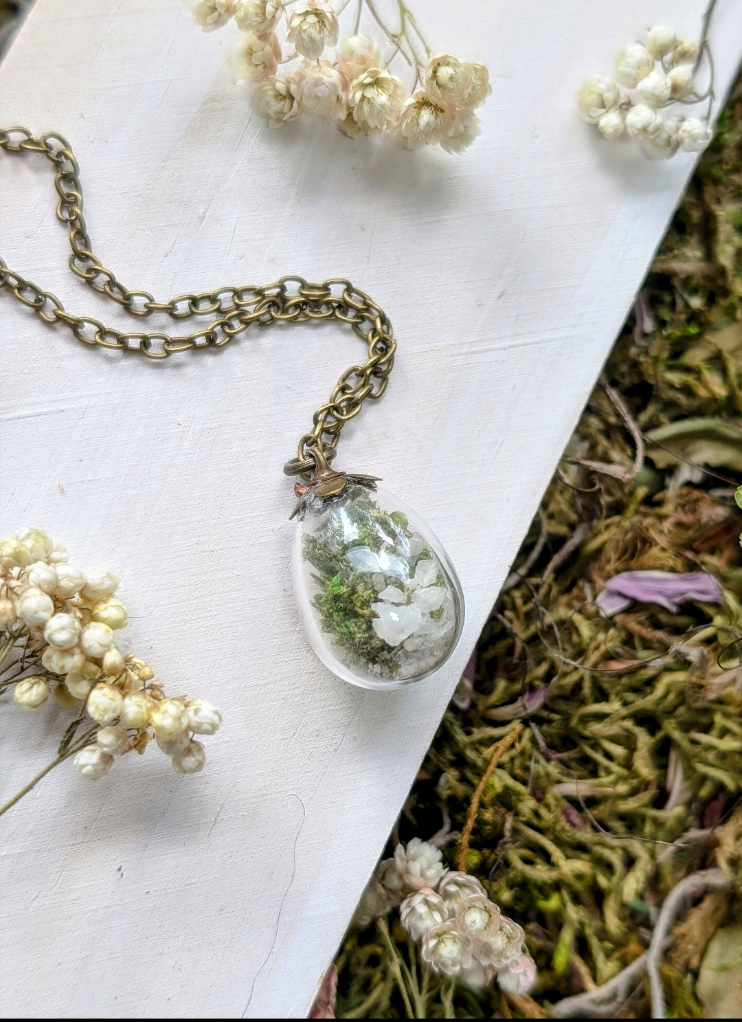 Unique Handcrafted Floral Necklace with Moss, Wildflowers and Quartz
