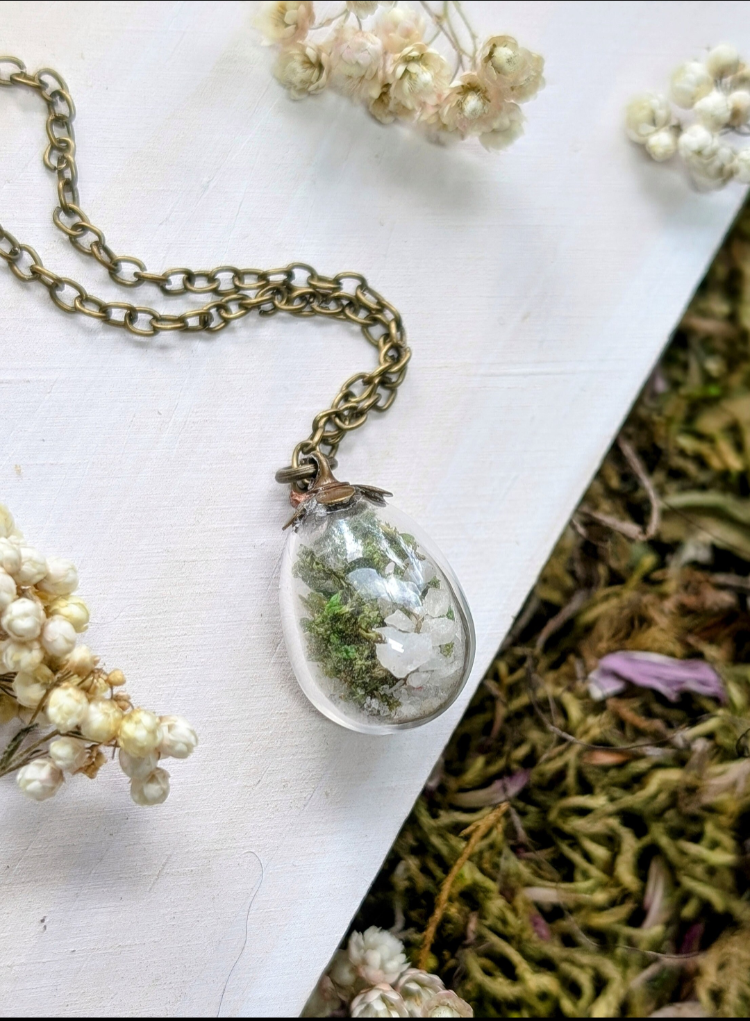 Unique Handcrafted Floral Necklace with Moss, Wildflowers and Quartz