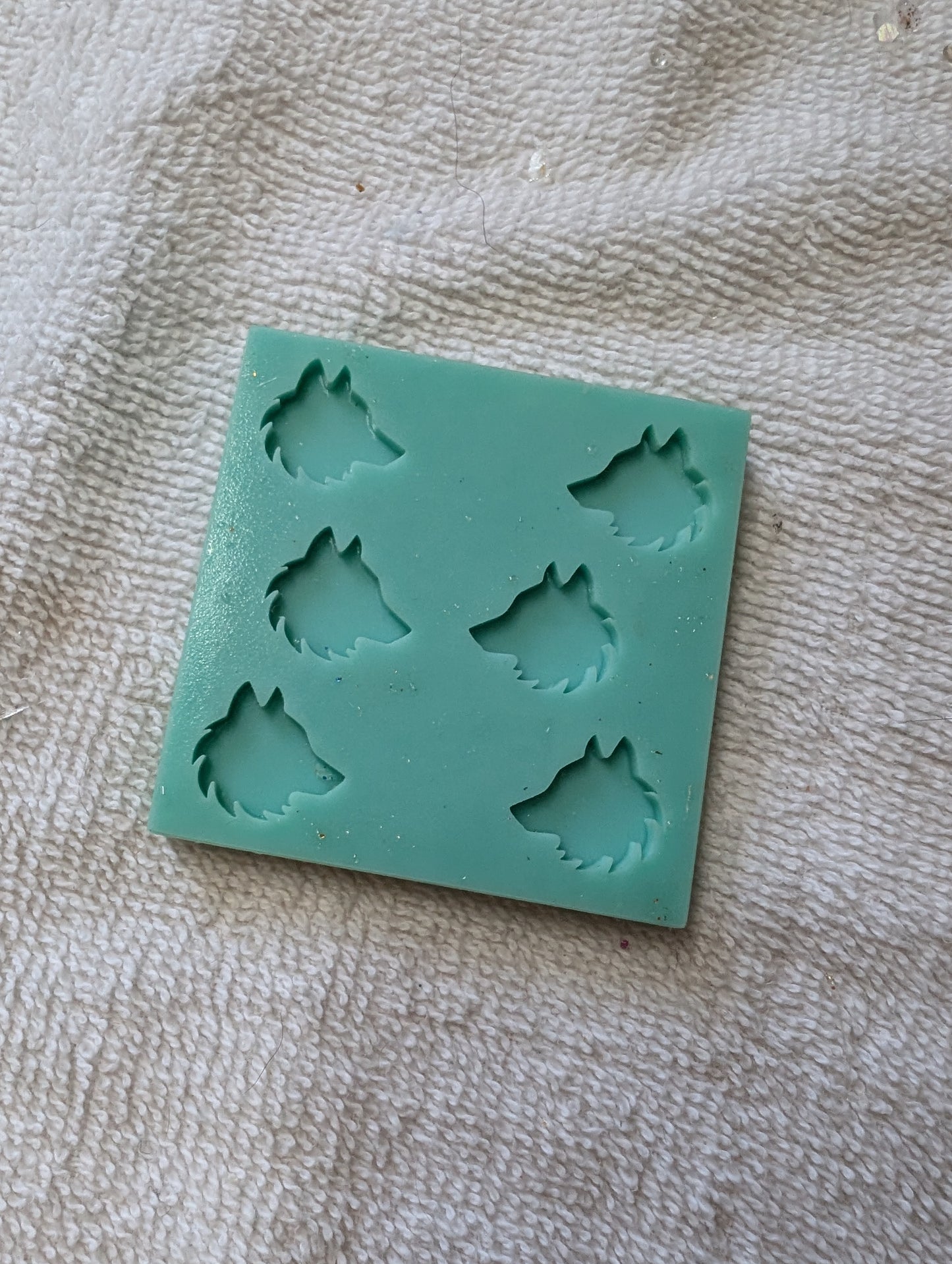 Wolf Resin Silicone Mold