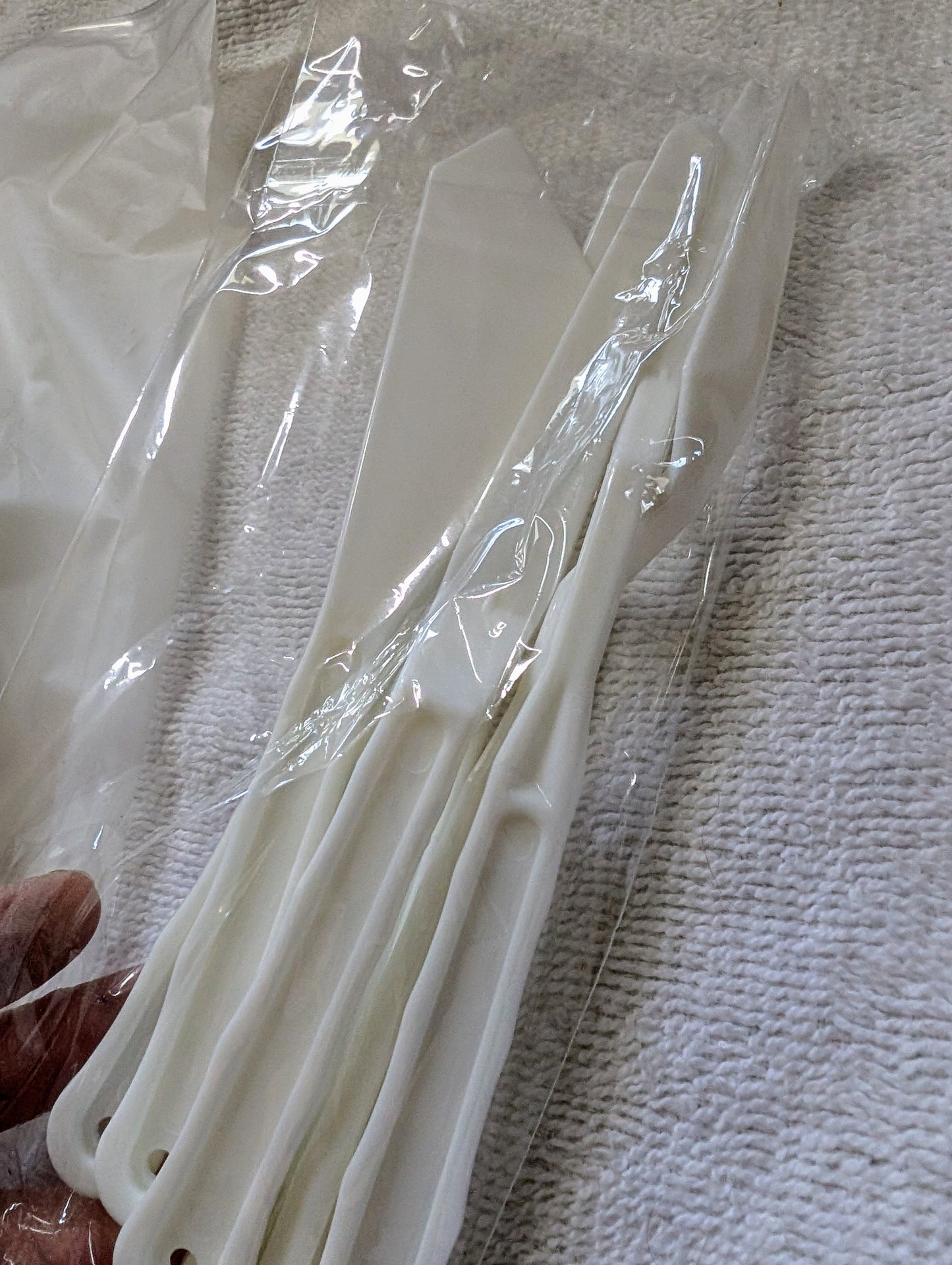 42 Plastic Palette Knives