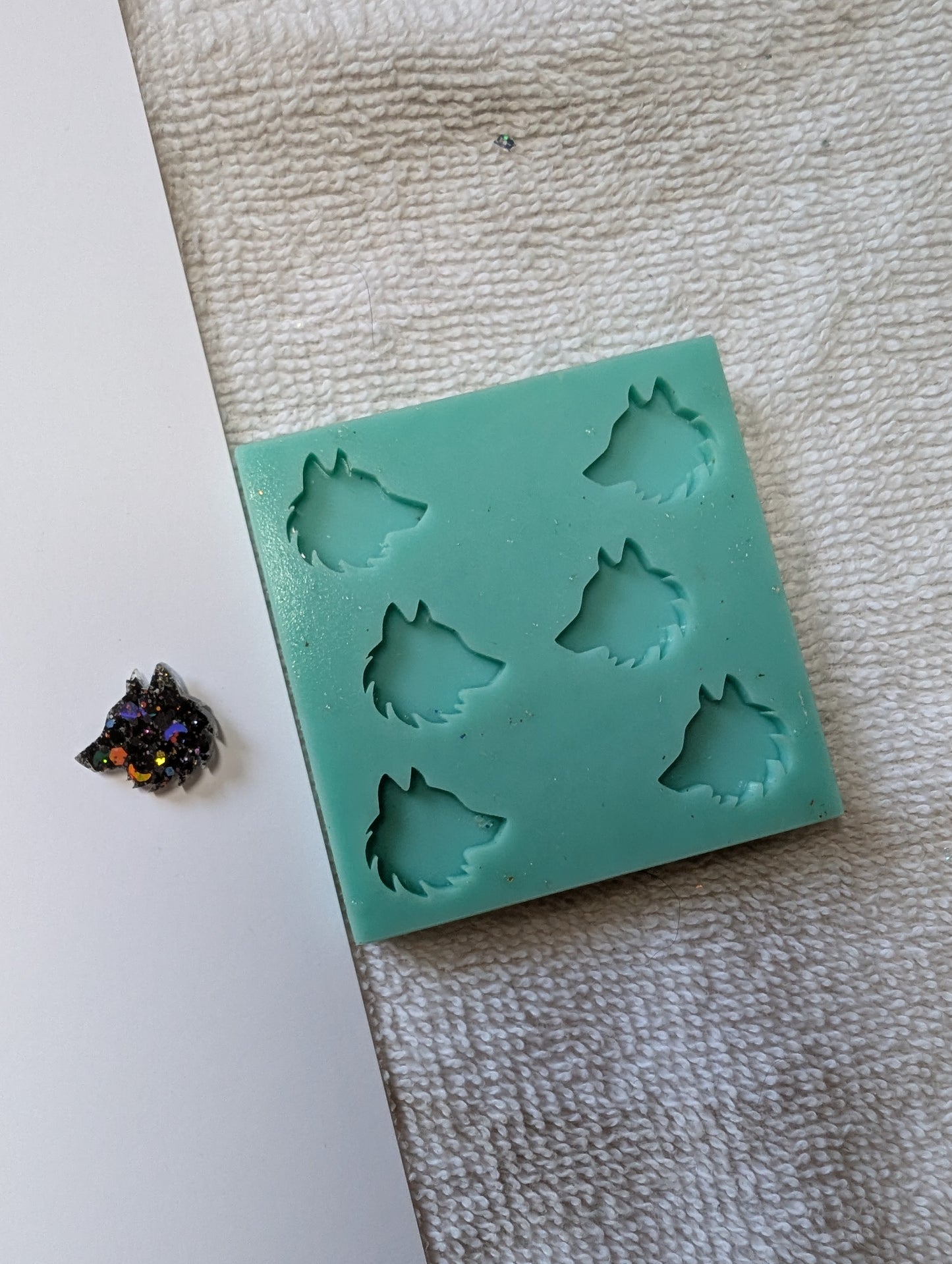 Wolf Resin Silicone Mold