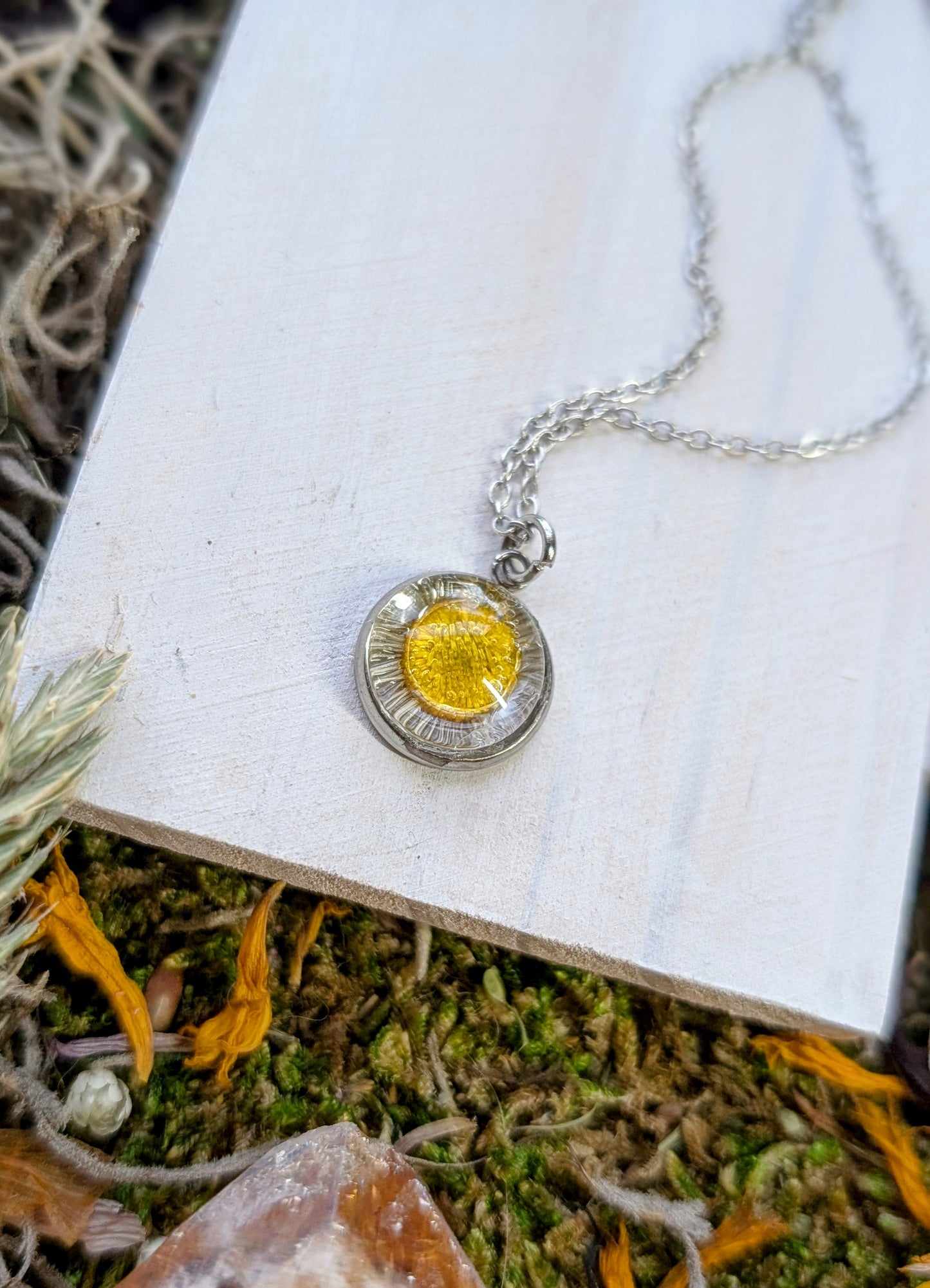 Alpine Daisy Sterling Silver Nature-Inspired Whimsical Necklace with Dried Floral Accents