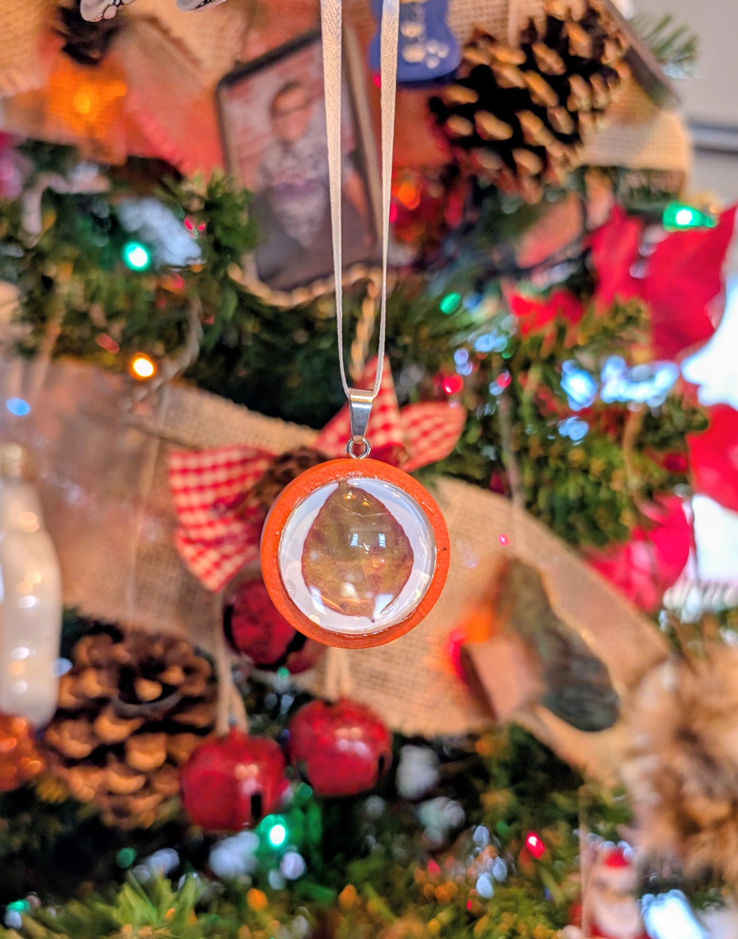 Small Wooden Aspen Leaf Ornaments