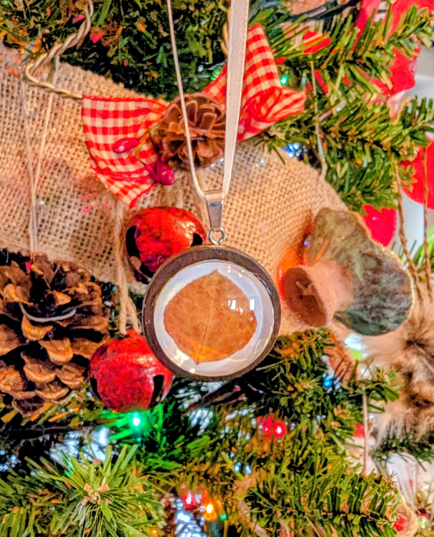 Small Wooden Aspen Leaf Ornaments