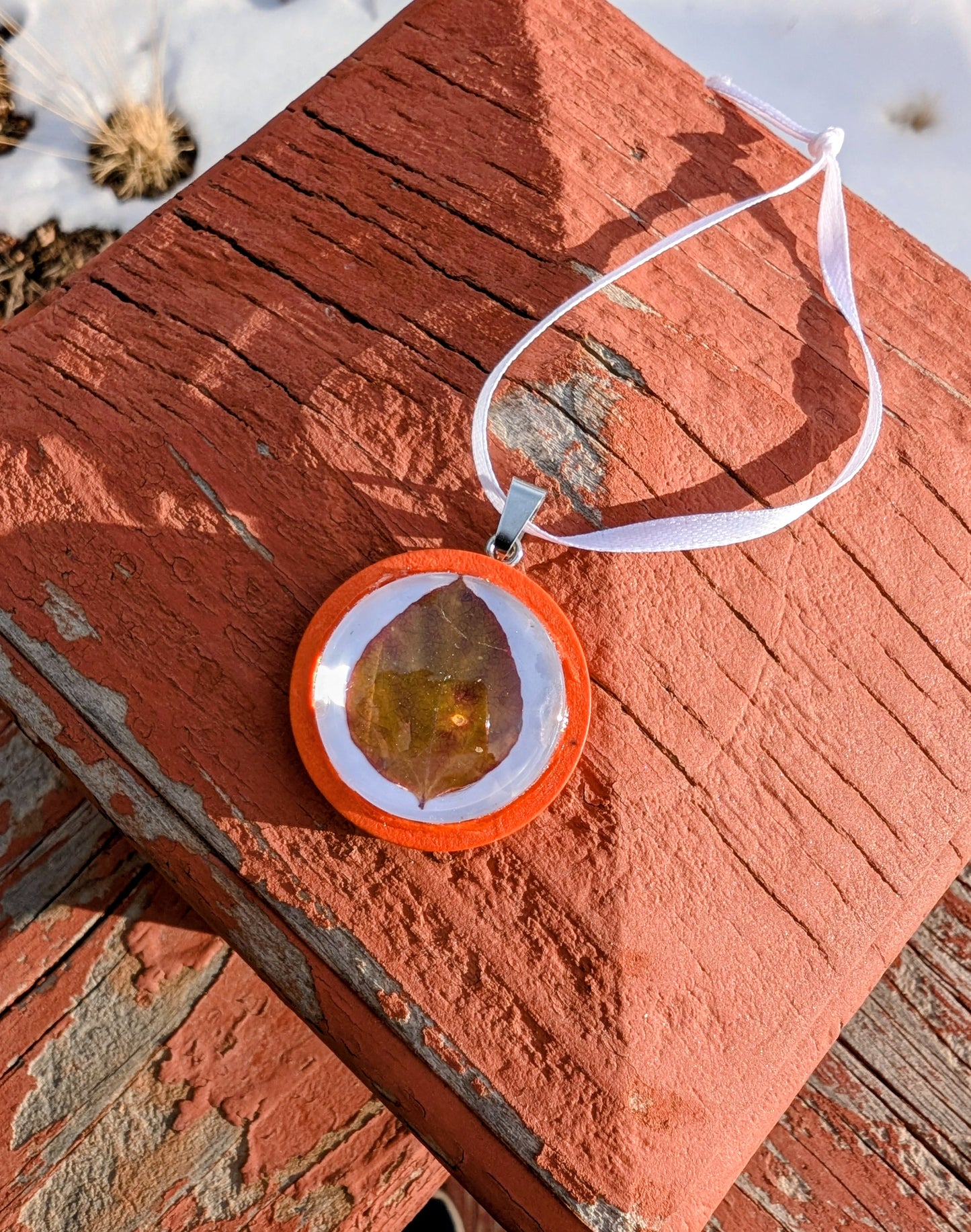 Small Wooden Aspen Leaf Ornaments